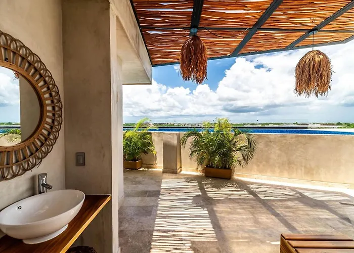 2 Bedroom With Direct Walk-out To Pool, Sauna, And Gym Tulum
