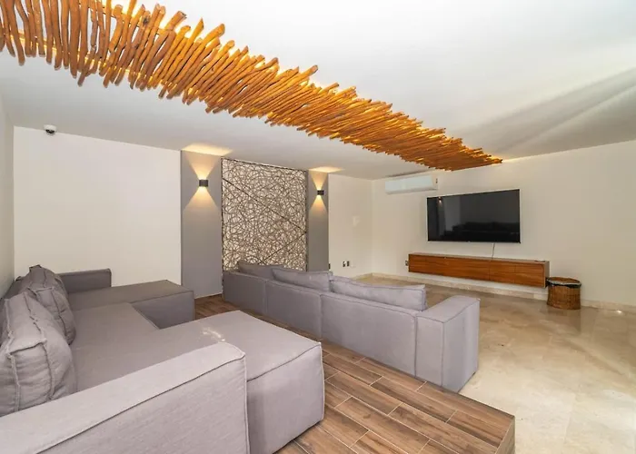 2 Bedroom With Direct Walk-out To Pool, Sauna, And Gym Tulum