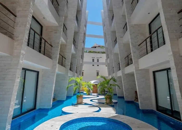 2 Bedroom With Direct Walk-out To Pool, Sauna, And Gym Apartment Tulum