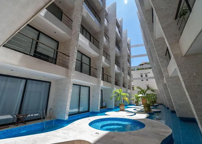 2 Bedroom With Direct Walk-out To Pool, Sauna, And Gym Tulum