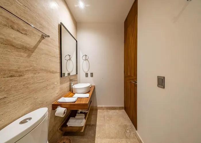 2 Bedroom With Direct Walk-out To Pool, Sauna, And Gym Apartment Tulum